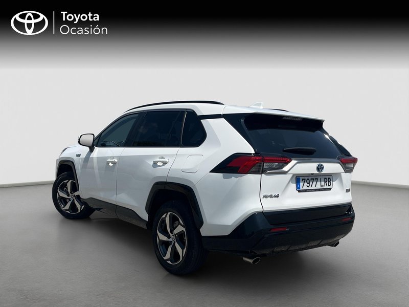 Toyota RAV4 2021, foto 2