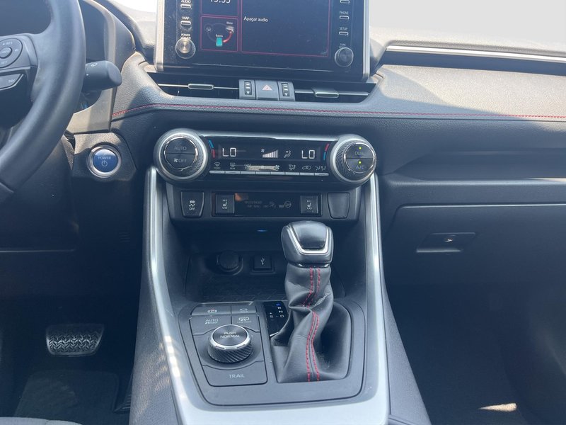 Toyota RAV4 2021, foto 9