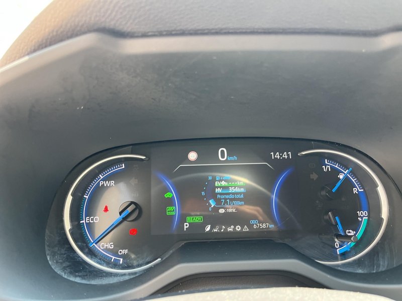 Toyota RAV4 2021, foto 21