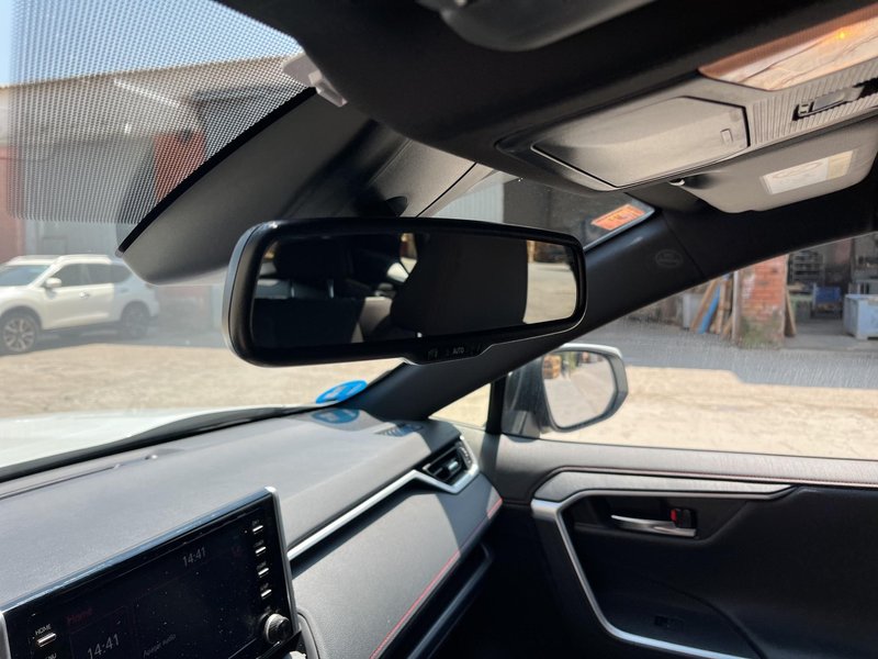 Toyota RAV4 2021, foto 23