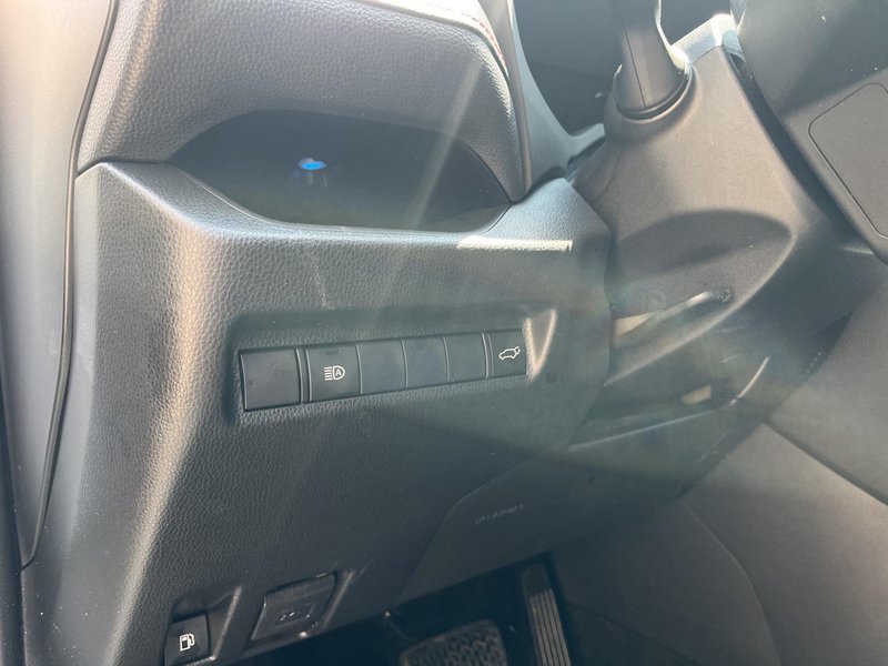 Toyota RAV4 2021, foto 25