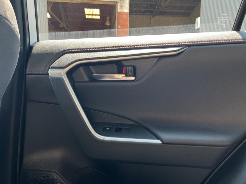 Toyota RAV4 2021, foto 29