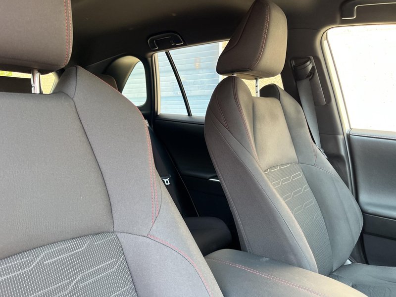 Toyota RAV4 2021, foto 32