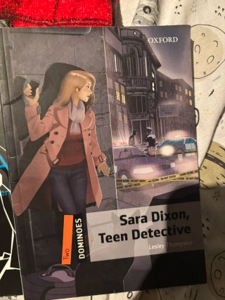Sara Dixon, Teen Detective