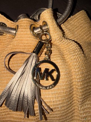 Bolso Michael Kors Beige y Dorado