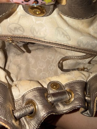 Bolso Michael Kors Beige y Dorado