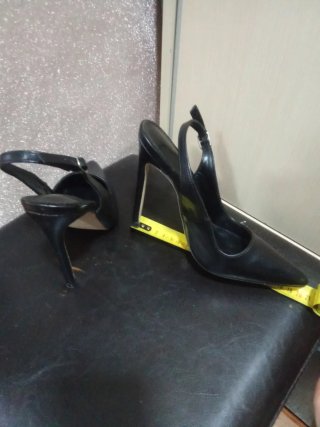 Sandalias y Zapatos Negros Tacón T36