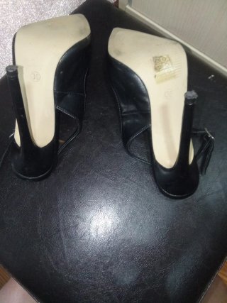 Sandalias y Zapatos Negros Tacón T36