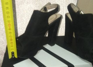 Sandalias y Zapatos Negros Tacón T36