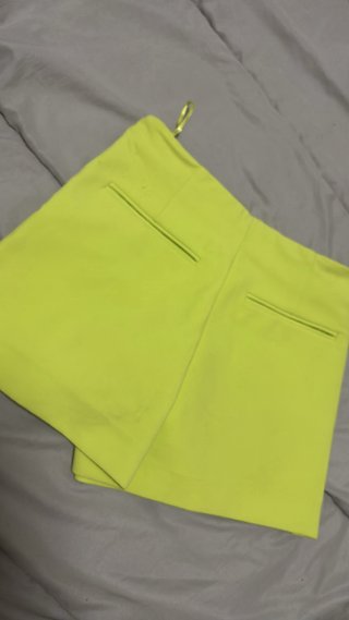 Falda pantalón amarilla fluor