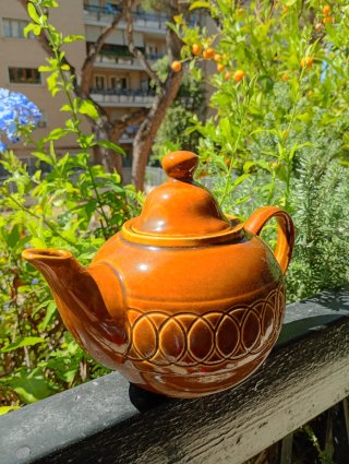 Teiera vintage anni '70 in ceramica.