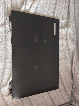 Pantalla portátil Airis Negra