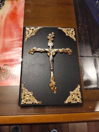 Libro Venias con Cruz Decorativa