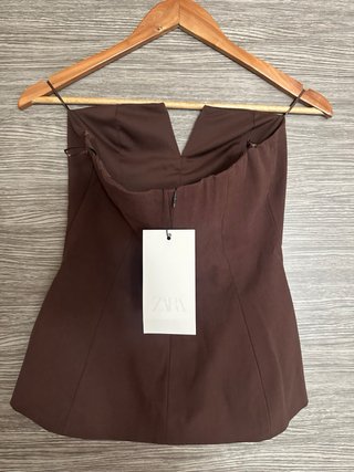 Top palabra de honor Zara marrón