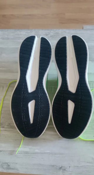 Zapatillas Running Nuevas Verde, amarillo y Blanco