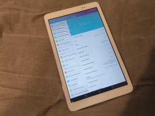 Tablet Huawei T1 blanca.