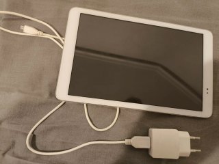 Tablet Huawei T1 blanca.