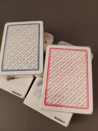 Due mazzi di carte Kukident Mondiano