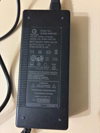 Cargador Monopatín Eléctrico Ausom