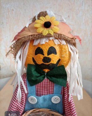 Bambola Spaventapasseri Halloween con Cestino