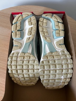 Nike Vomero 5 SE | Talla 38.5