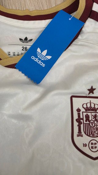 Camiseta España Adidas Talla 26 Niño. 1*