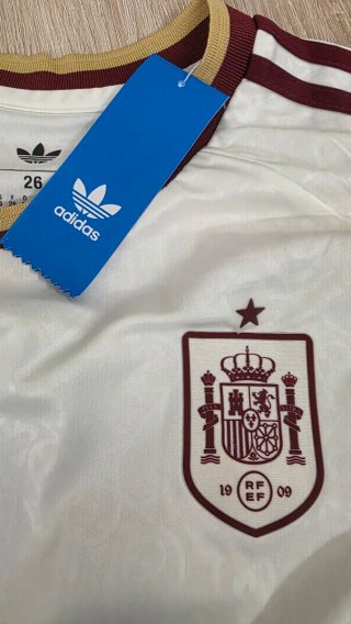 Camiseta España Adidas Talla 26 Niño. 1*