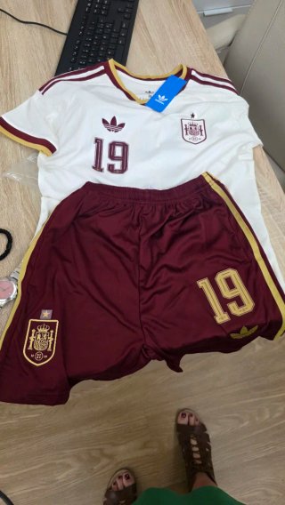 Camiseta España Adidas Talla 26 Niño. 1*