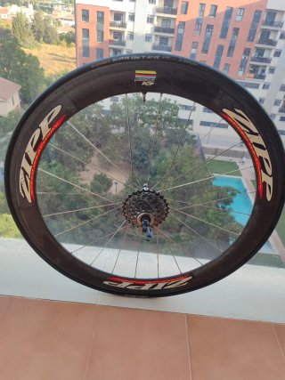 Rueda carretera Zipp 404 Carbono