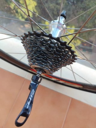 Rueda carretera Zipp 404 Carbono