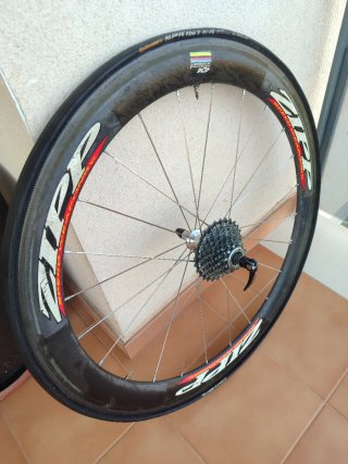 Rueda carretera Zipp 404 Carbono