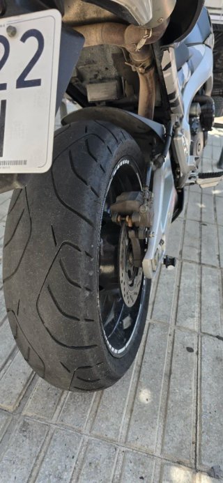 Suzuki GSR 600 Naked