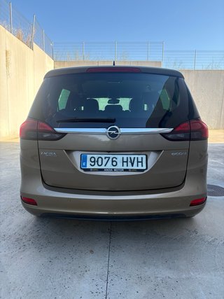 Opel Zafira Tourer 2014