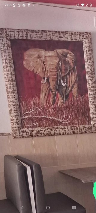 Cuadro de elefante en tela y madera