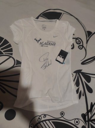 Camiseta Rafa Nadal Academy Firmada