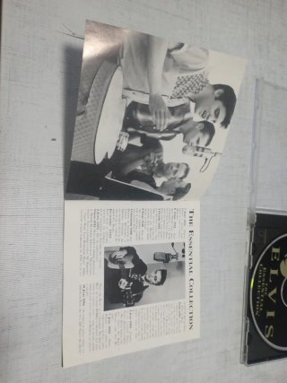 CD Elvis - The Essential Collection