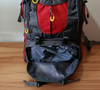 Mochila 40L Roja y Negra Nueva