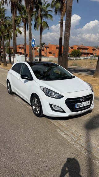 Hyundai i30 2016 BLACK LINE