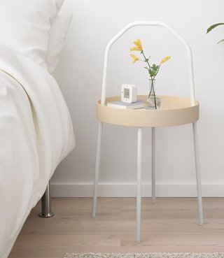 Mesa auxiliar IKEA BURVIK madera y metal