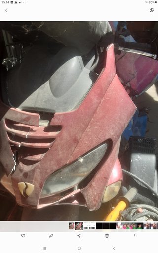 Moto Scooter Roja y Negra