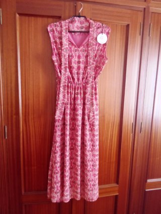 Vestido largo sin ESTRENAR con ETIQUETA