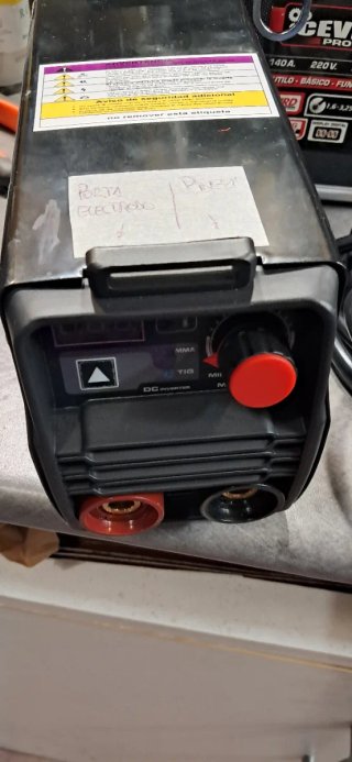 Máquina de soldar Inverter cevik pro 140A