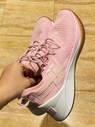 Zapatillas Puma Rosas y Blancas
