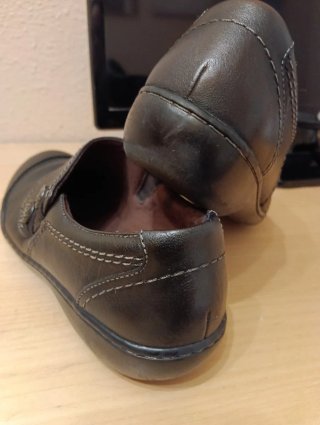 Zapatos de piel negros Clarks mujer