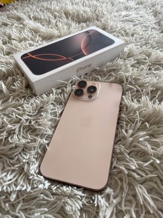 iPhone 16 Pro Max Dorado 256GB