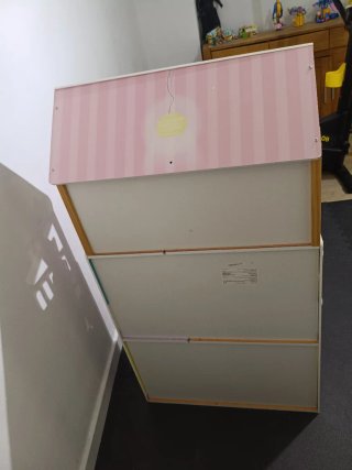 Casa de muñecas de madera