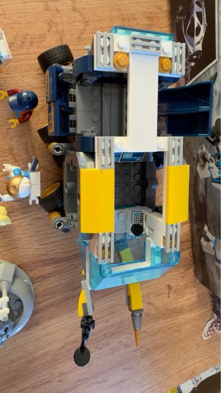 LEGO City 60348 Rover Lunare