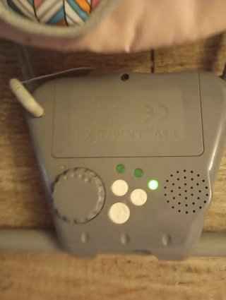Mecedora eléctrica para bebé