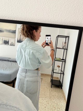 Camisa vaquera cropped azul