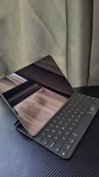 iPad Pro 11 64 GB + Teclado VENDO O CAMBIO